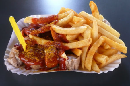 rp_currywurst-and-chips-at-konnopkes-imbiss-1024x768.jpg