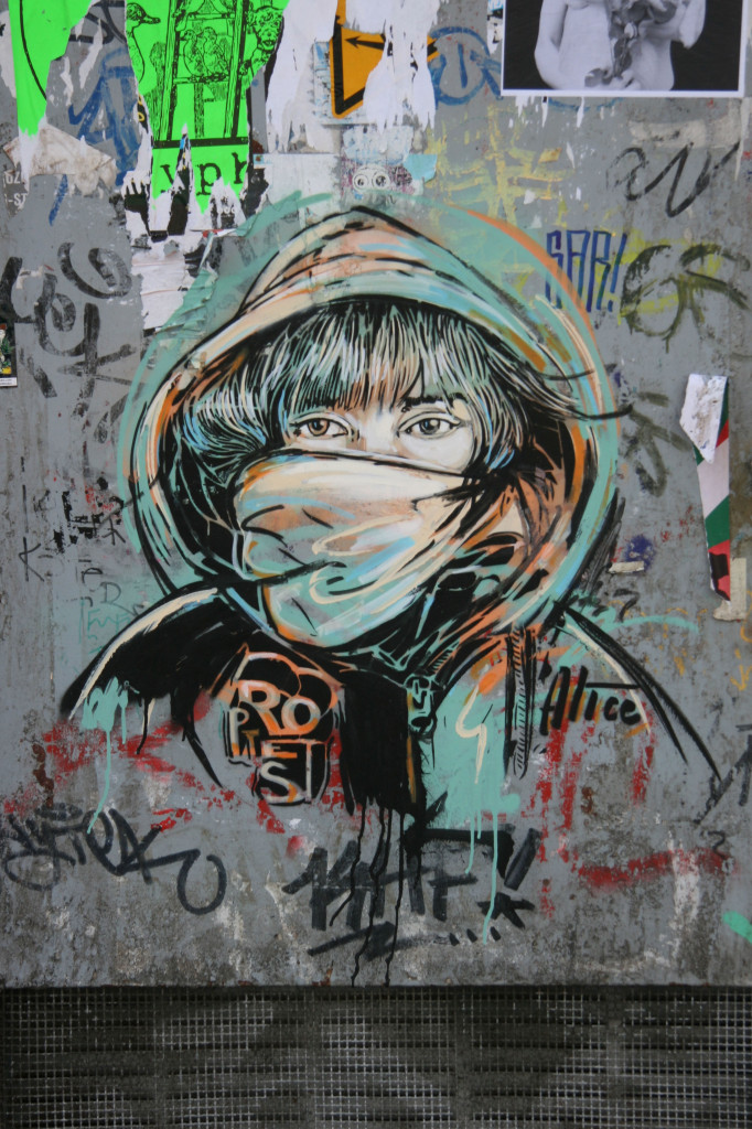 Nina Guémy Portrait: Street Art by AliCé (Alice Pasquini) in Berlin