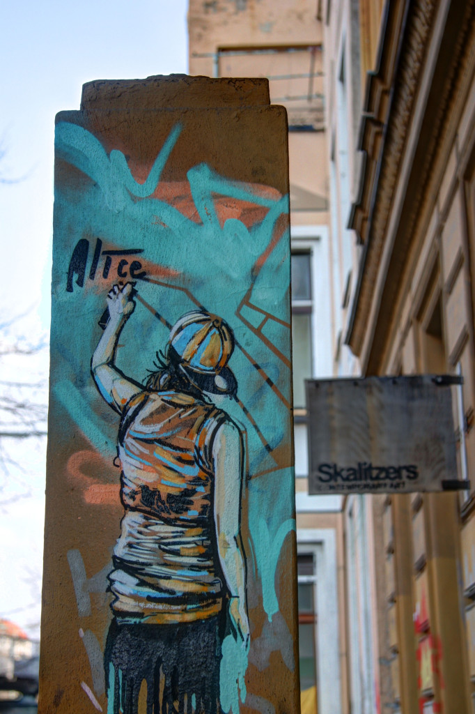 Spray My Name: Street Art by AliCé (Alice Pasquini) in Berlin