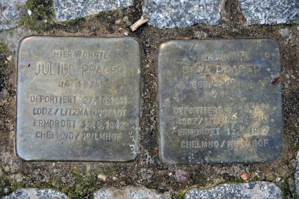 Stolpersteine 11: In memory of Julius Prager and Rosa Prager (Strassburger Strasse 33-36) in Berlin