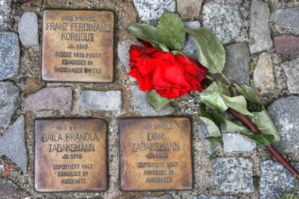 Stolpersteine 13: In memory of Franz Ferdinand Korngut, Baila Brandla Tabaksmann, Dina Tabaksmann (1 Choriner Strasse) in Berlin