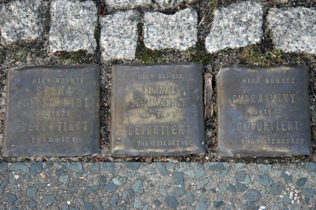 Stolpersteine 4 (5): In memory of Selma Goldschmidt, Channe Schumacher and Clara Levy (corner of Skalitzer Strasse and Oranienstrasse) in Berlin