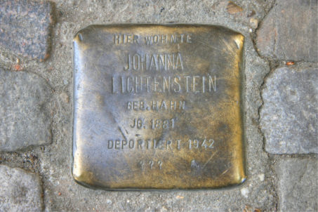 Stolpersteine 90: In memory of Johanna Lichtenstein (Samariterstrasse 29) in Berlin