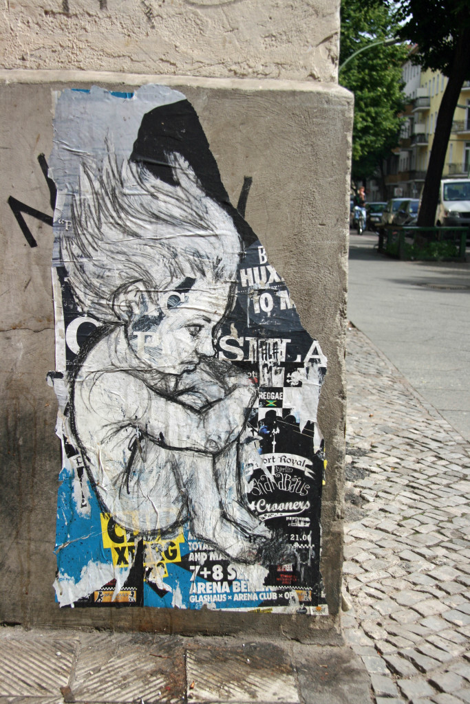 Child: Street Art by ALANIZ in Berlin