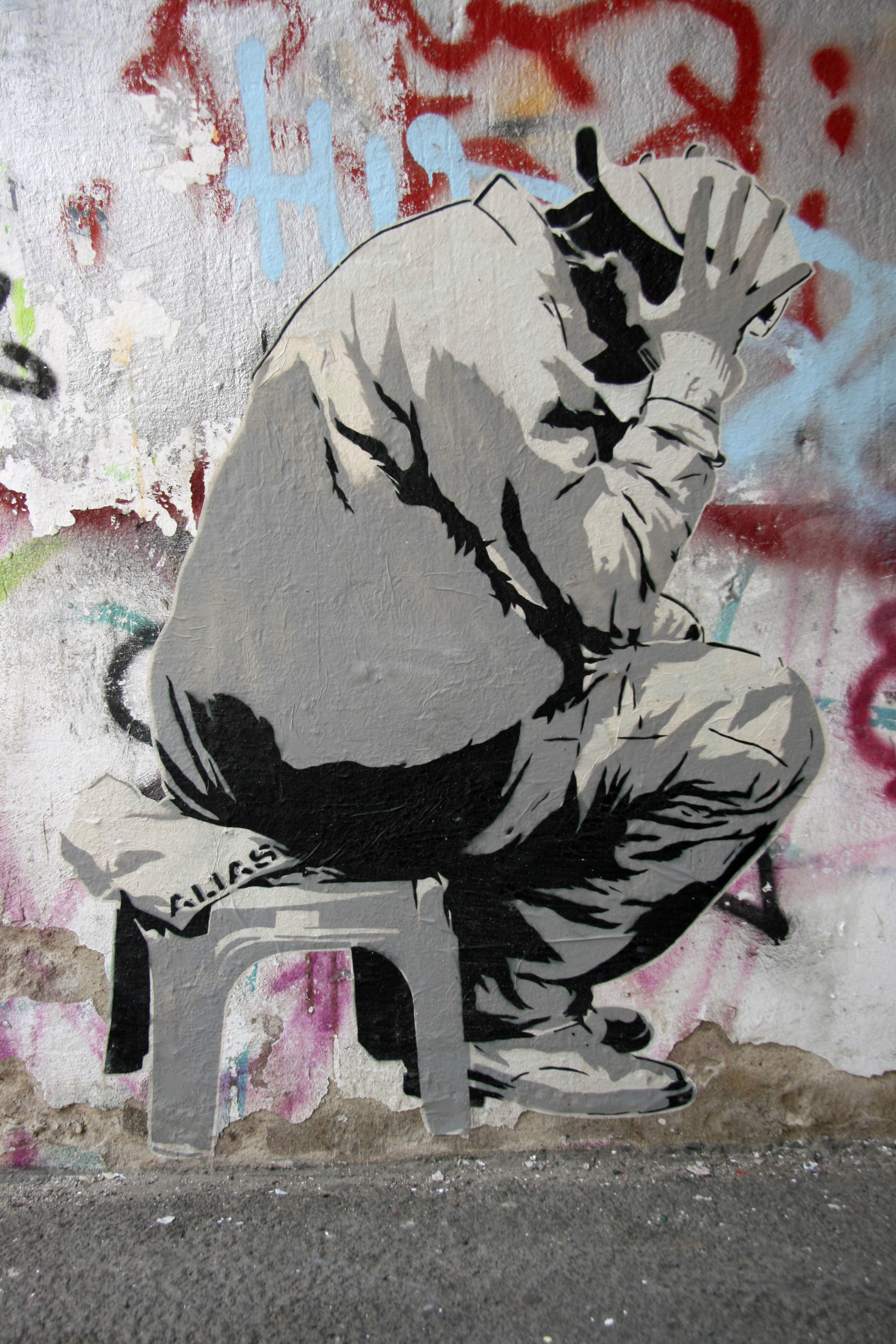 Man On A Stool: Street Art by ALIAS in Berlin