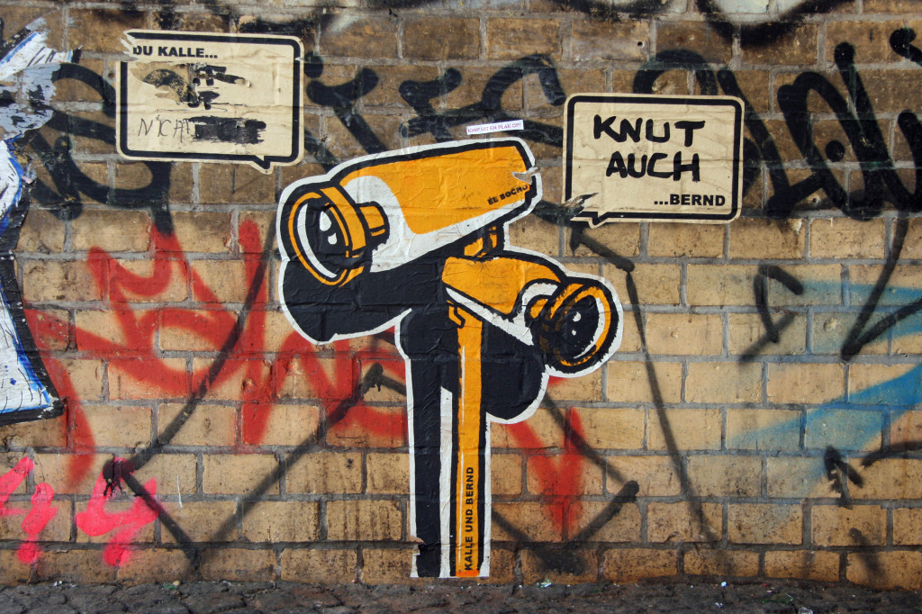 Kalle und Bernd "Knut Auch': Street Art by El Bocho in Berlin