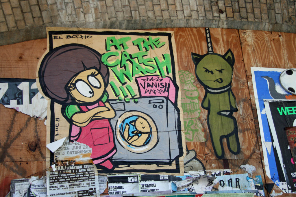Little Lucy At The Cat Wash: Street Art by El Bocho in Berlin
