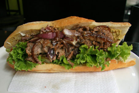 rp_roast-beef-sandwich-at-luigi-zuckermann-1024x682.jpg