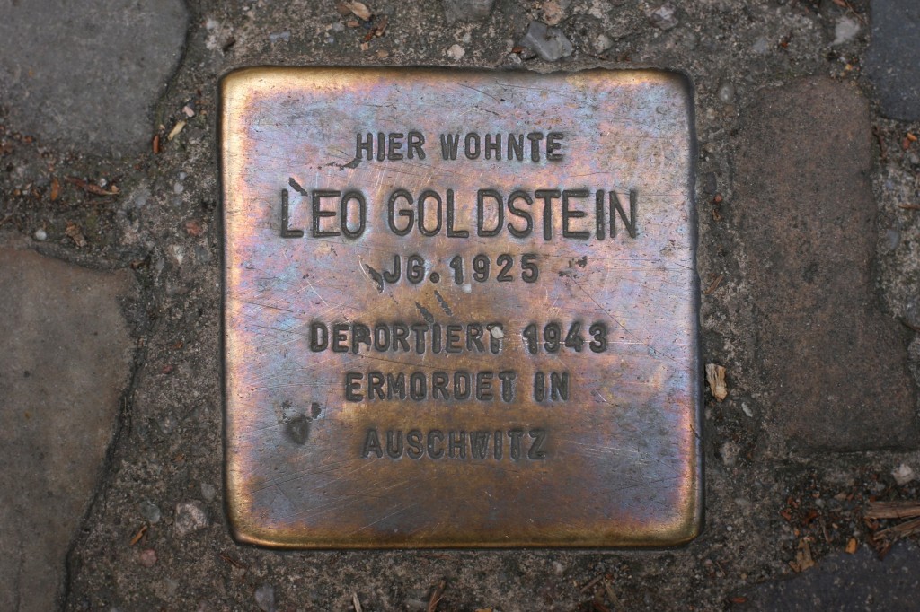 Stolpersteine 108: In memory of Leo Goldstein (Sredzkistrasse 54) in Berlin