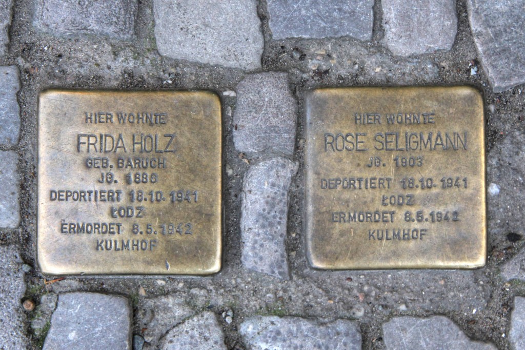 Stolpersteine 142: In memory of Frida Holz and Rose Seligmann (Kaiserdamm 19) in Berlin