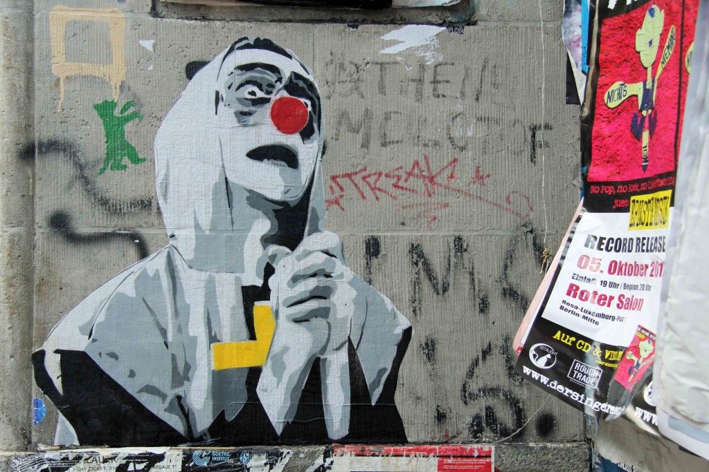 Praying Clown - Street Art by MIMI The ClowN in Berlin