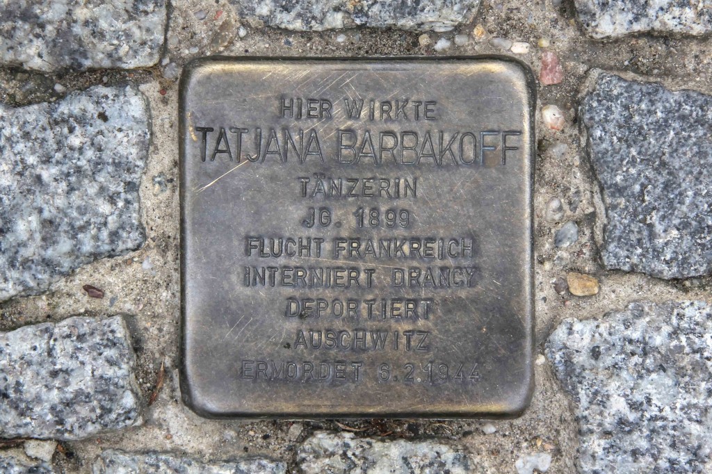 Stolpersteine Berlin 146: In memory of Tatjana Barbakoff (Knesebeckstrasse 100)