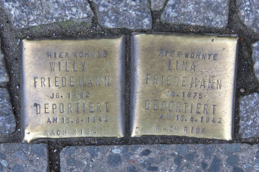 Stolpersteine Berlin 151: In memory of Willy Friedmann and Lina Friedmann (outside Apotheke am Moritzplatz at Oranienstrasse 158)