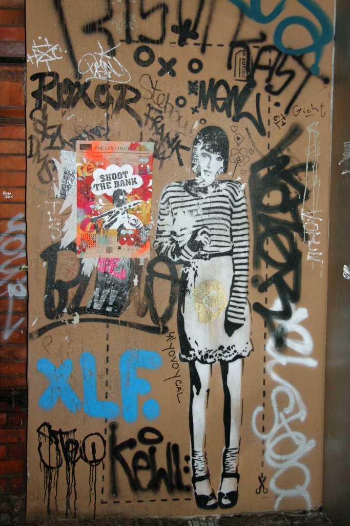 Cut It Out - Street Art by XOOOOX in Berlin