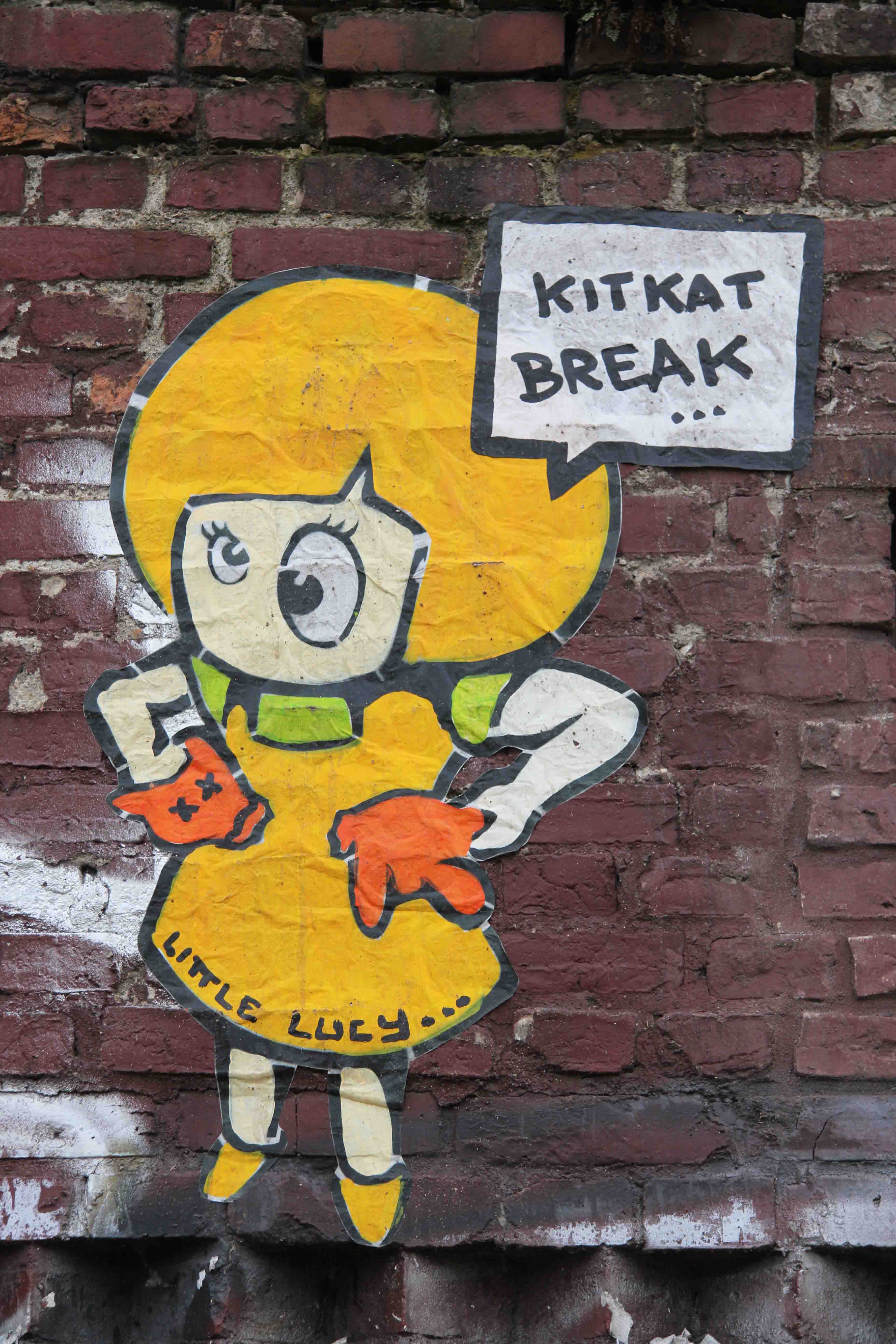 Little Lucy Kit Kat Break - Street Art by El Bocho in Berlin