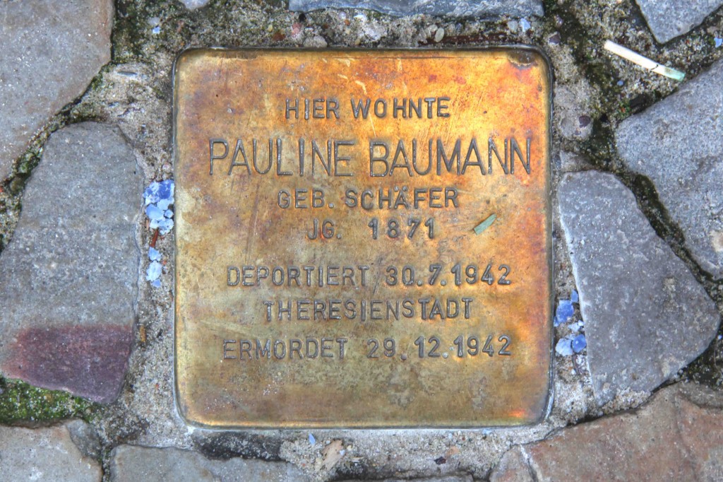 Stolpersteine Berlin 169 (1): In memory of Pauline Baumann (Leonhardtstrasse 5)