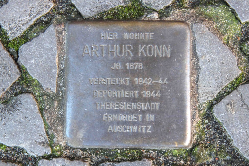Stolpersteine Berlin 176: In memory of Arthur Konn (Gervinusstrasse 4)