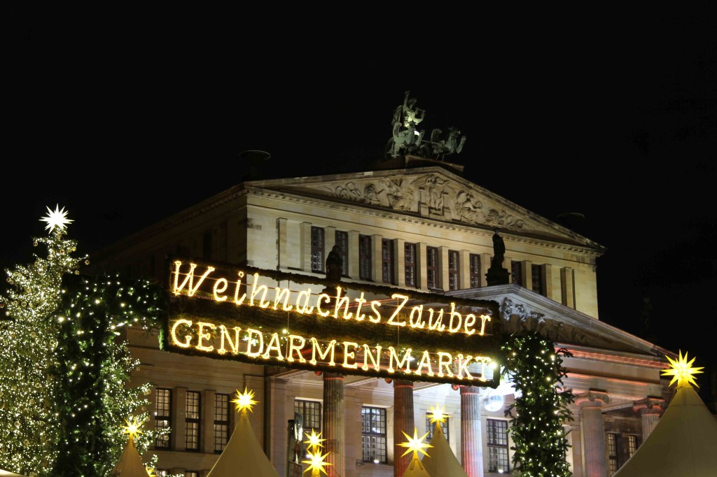 Weihnachtsmarkt Zauber Gendarmenmarkt - a Christmas Market in Berlin