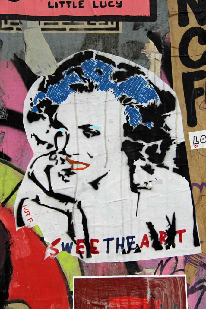 Sweet Heart - Street Art by Mr. Fahrenheit