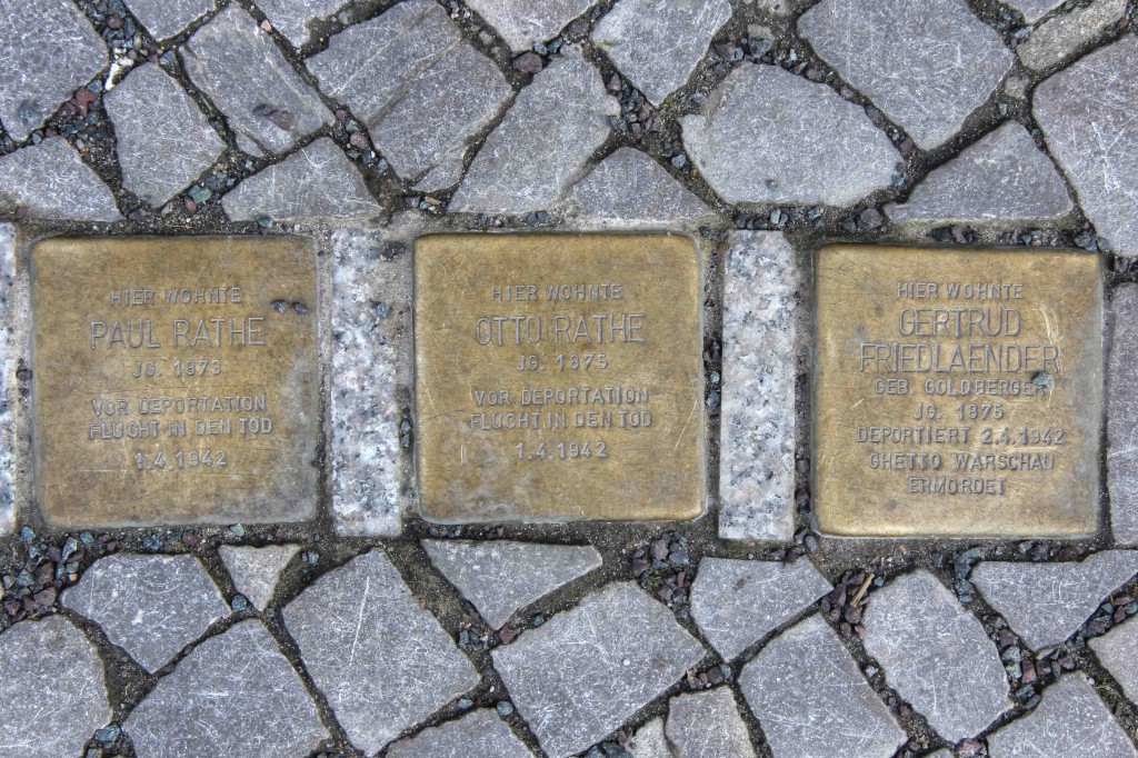 Stolpersteine Berlin 189 (5): In memory of Paul Rathe, Otto Rathe and Gertrud Friedlaender (Schlüterstrasse 54)