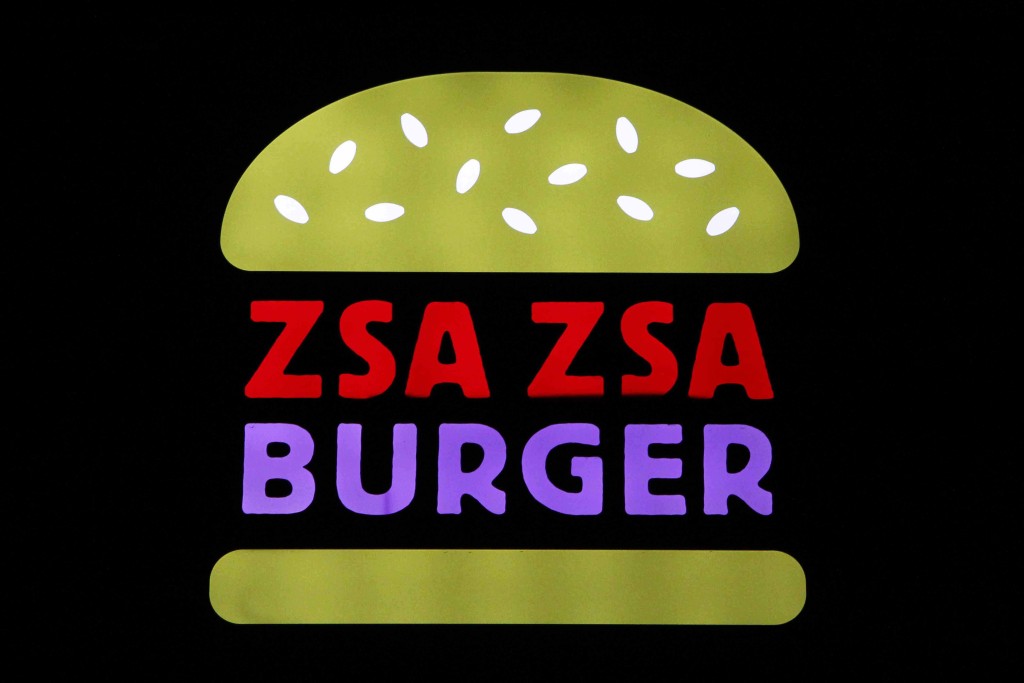 Zsa Zsa Burger Sign in Berlin Schöneberg