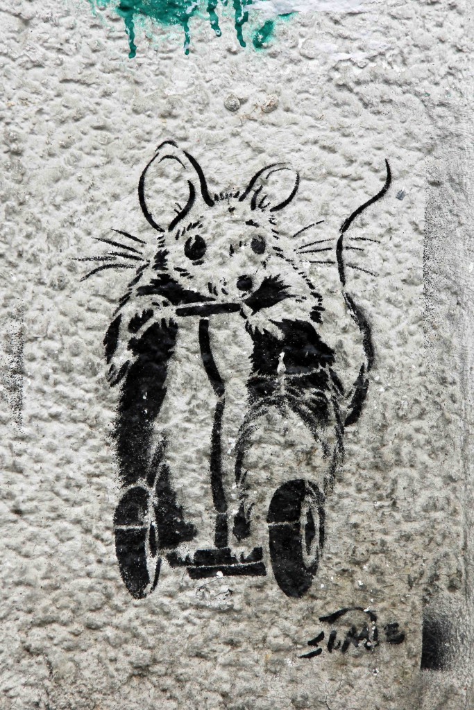 Mouse on Segway - Street Art by Unknown Artist in Berlin