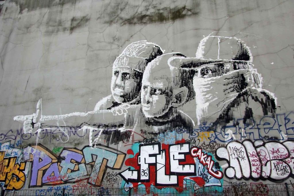 No Child Is Born A Criminal - Street Art by ALANIZ in Berlin