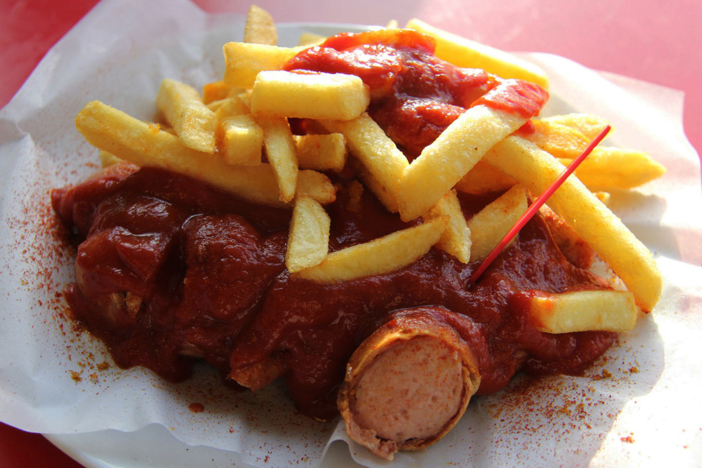 Currywurst and Chips (Pommes) at Curry Baude in Berlin Gesundbrunnen - one of the best Currywurst in Berlin