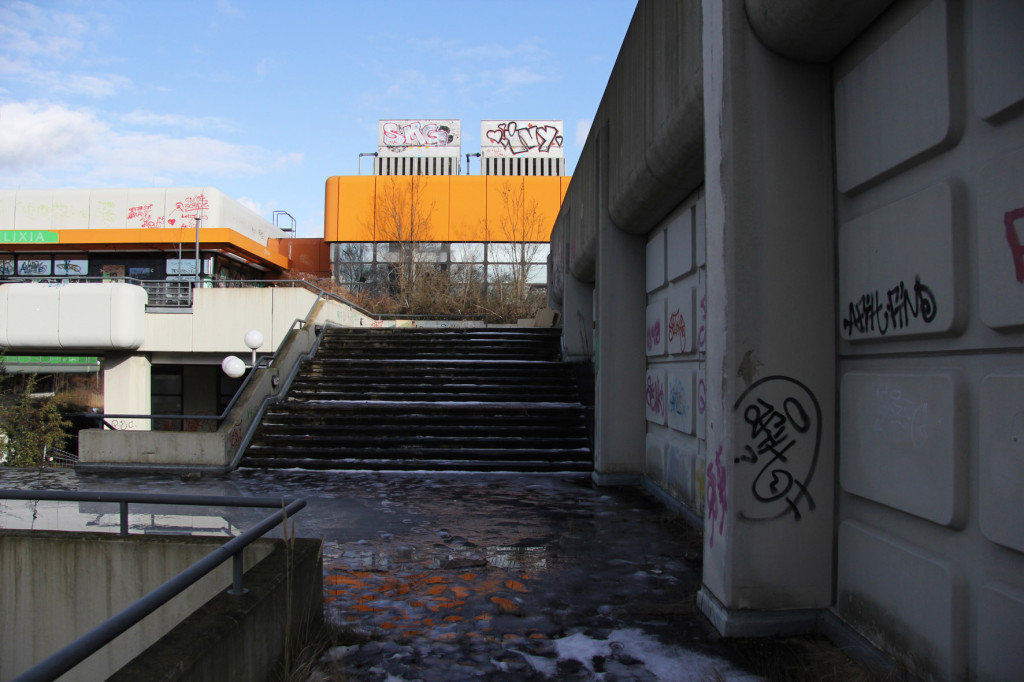Outside Shot at Einkaufszentrum Cité Foch - an abandoned shopping centre in Berlin