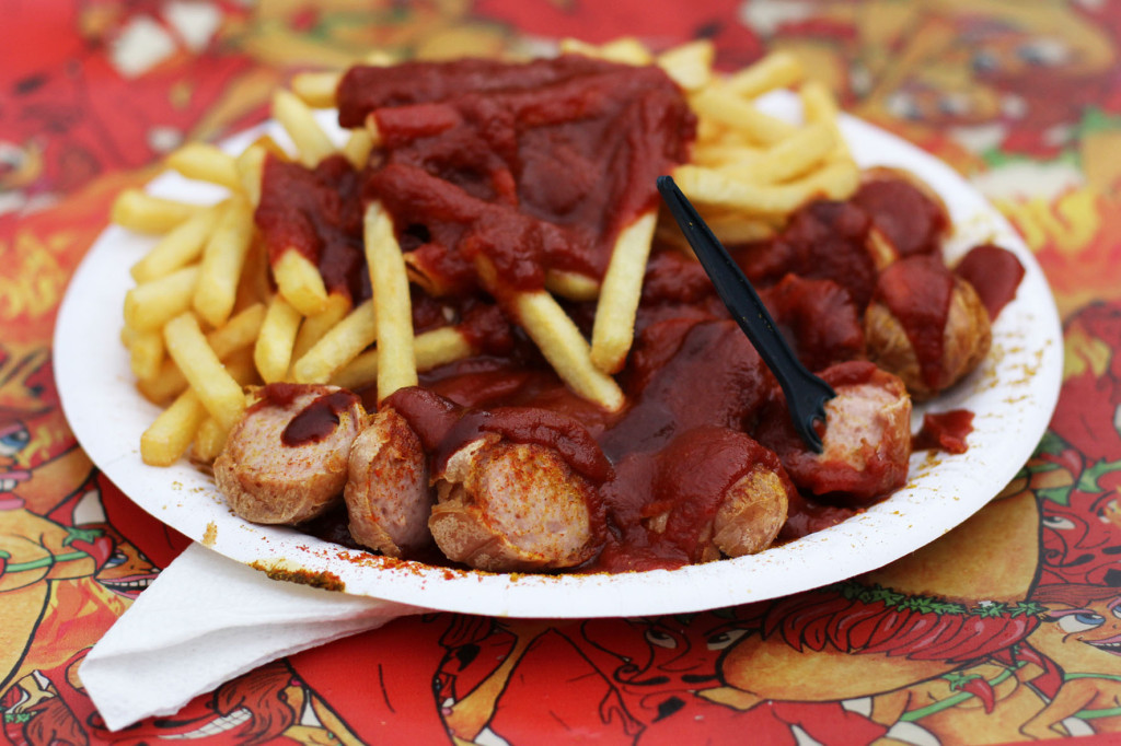 Currywurst & Chips (Currywurst & Pommes) at Curry & Chili Berlin - one of the best Currywurst in Berlin