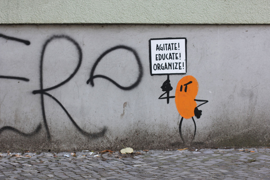 Nutty Protest - Street Art by Dave the Chimp in Berlin