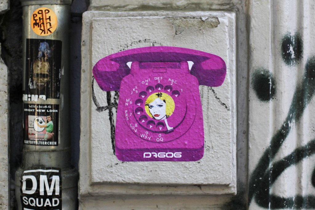 Hangin' on the Telephone - Street Art by D7606 in Berlin