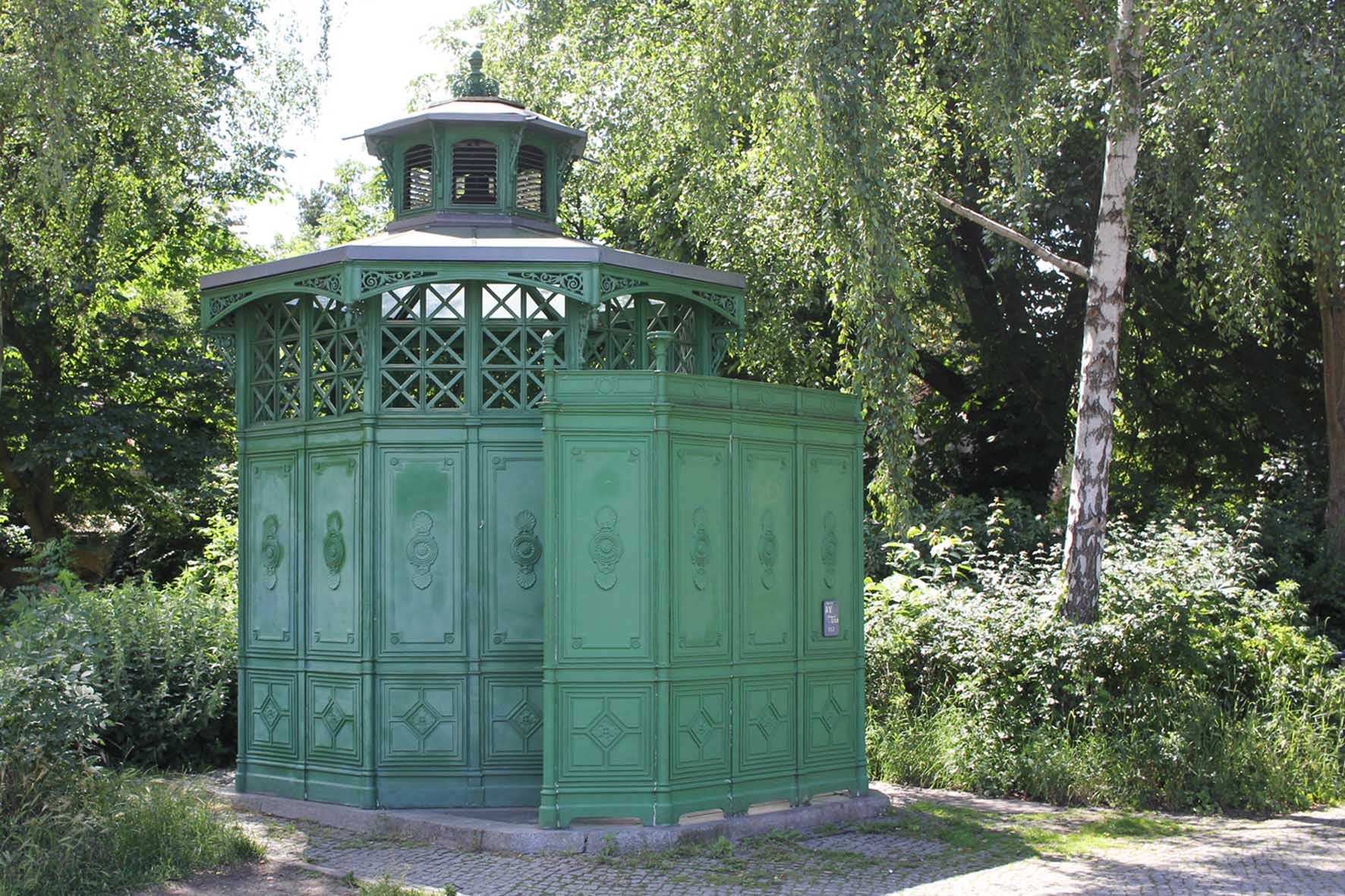 Café Achteck - Alt-Mariendorf - an example of Berlin's classic 19th century green cast iron public toilets