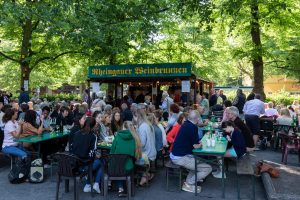 Rheingauer Weinbrunnen – The Wine From The Rhine
